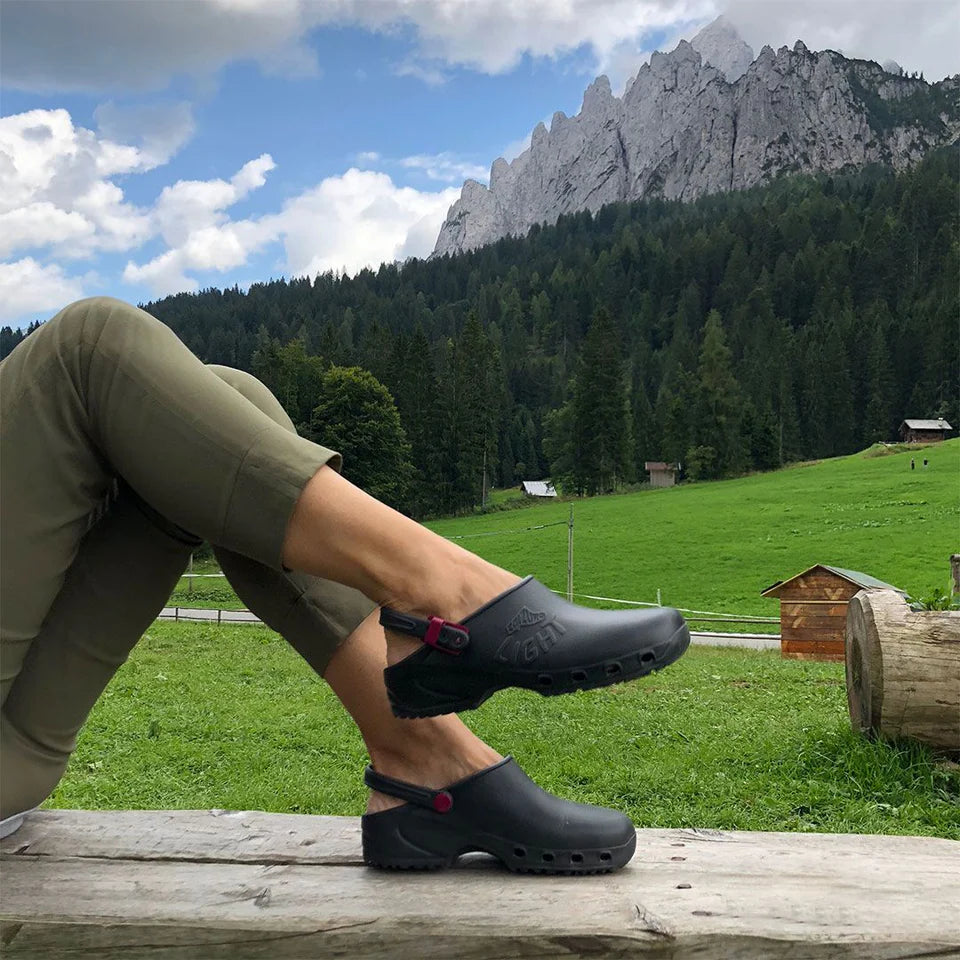 Calzuro Light Clogs - Black